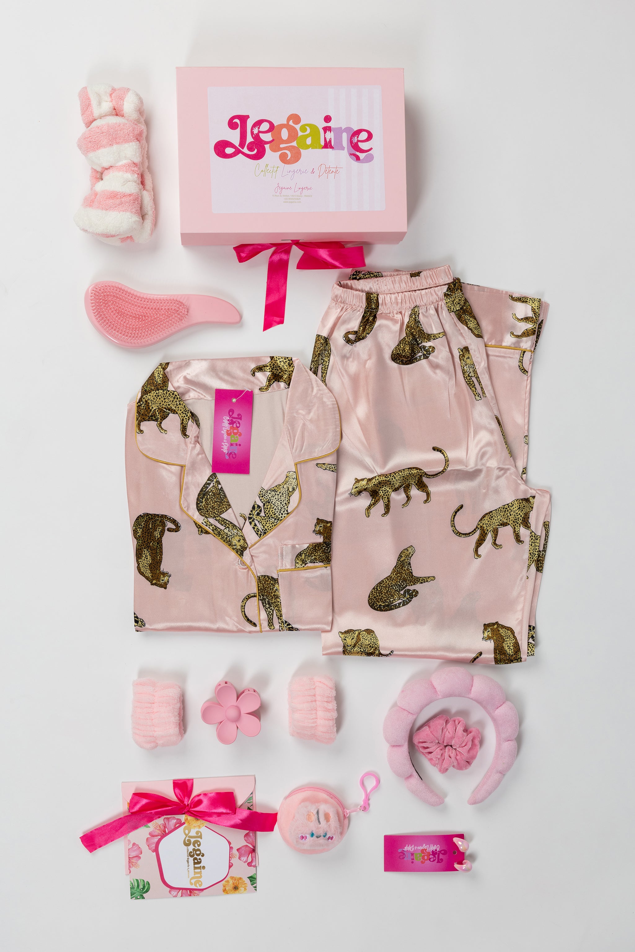 Coffret Satin Rose Pastel & Bien-Être – Pyjama imprimé & soins détente